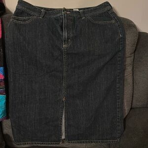 Eddie Bauer size denim skirt